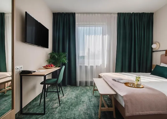 Hotell Hi Airport 2*