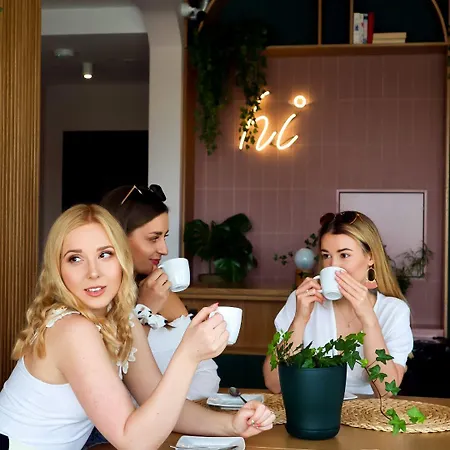 Hi Airport غدانسك